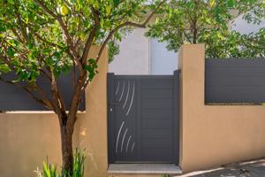 VELETA 4m H.140cm grey swing gate + VELETA 1m H.140cm pedestrian gate + 4 posts + Tanker B250 motor 12