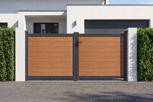 Portail bois composite battant plein 3m ATHOS H.140cm teck avec cadre aluminium main image