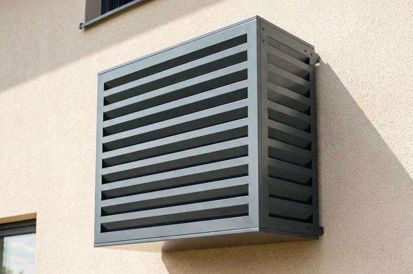 Cache clim acier Amaro avec face inférieure – Taille M main image