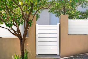 Portail battant 3m VOGEL H.140cm + Portillon 1m VOGEL H.140cm aluminium blanc 17