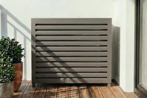 Cache clim & pompe à chaleur ANETO aluminium taupe - taille M main image