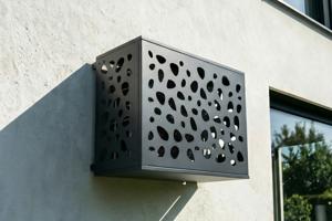 Cache clim & pompe à chaleur ANETO SUNNY aluminium gris avec face inférieure - taille S main image