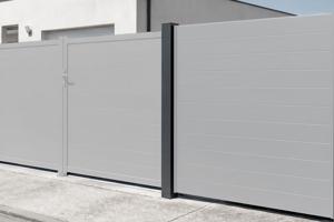 Portail battant 3,5m SUNNY H.160cm aluminium gris + 2 poteaux ELDA + motorisation Tanker B250 27